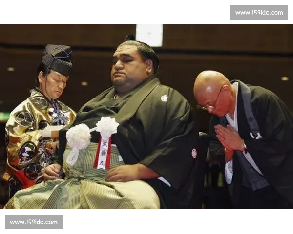 武藏丸挑战赛：力与智慧的较量，巅峰对决再现相扑经典之美